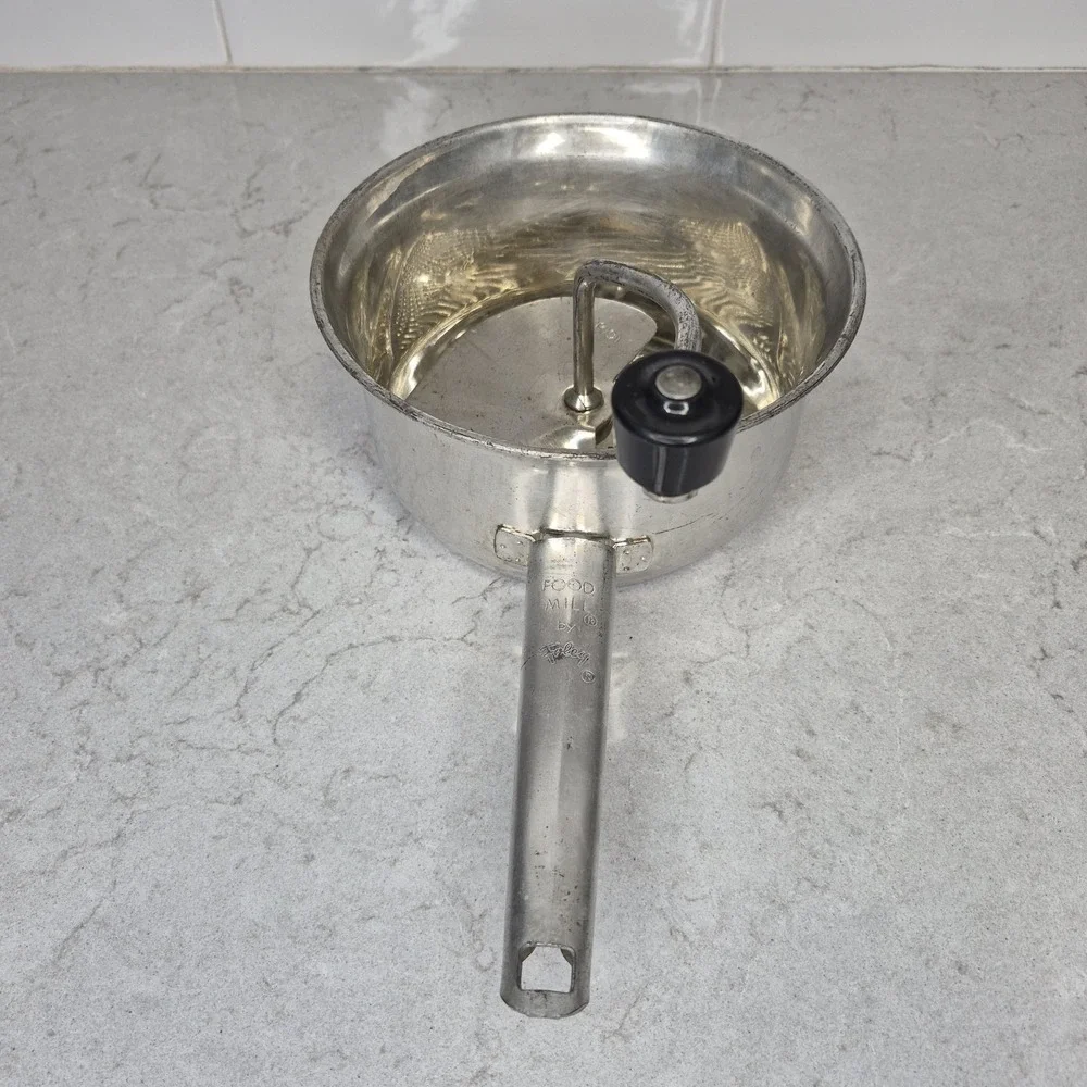 Vintage Foley Food Mill No. 101 Stainless Steel‎ 2 Quart Masher Ricer Strainer